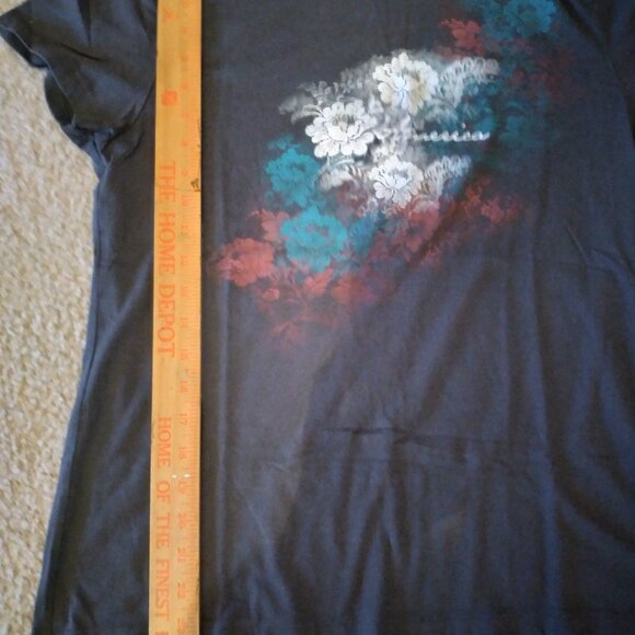 Short-sleeved Sonoma Top with Flowers - Picture 4 of 6